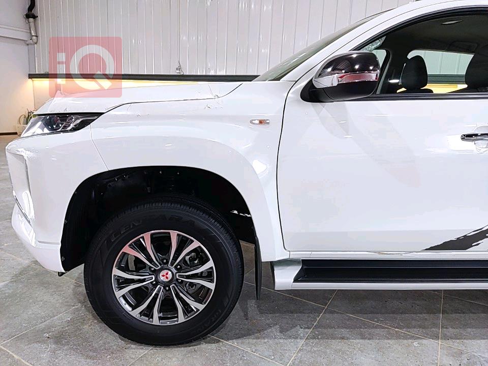 میتسوبیشی L200